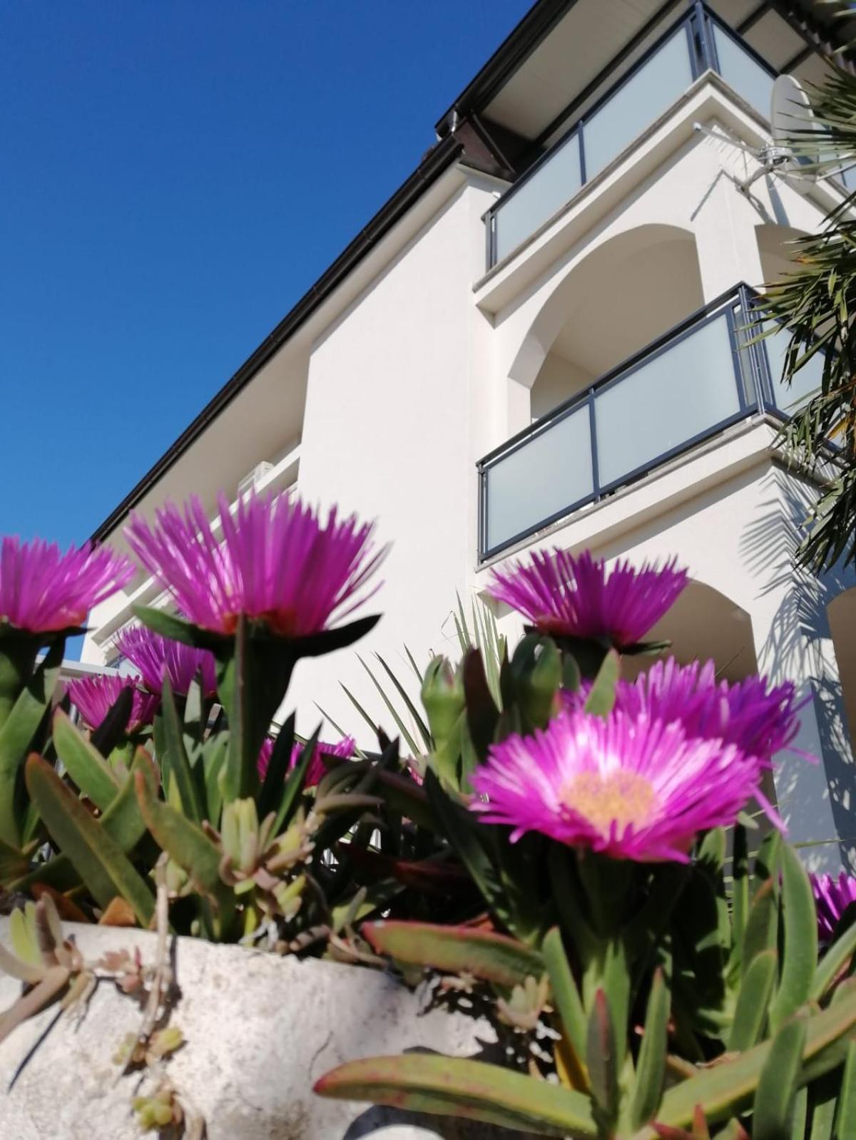 Lovely Sea View House 2 In Malinska Island Krk المظهر الخارجي الصورة